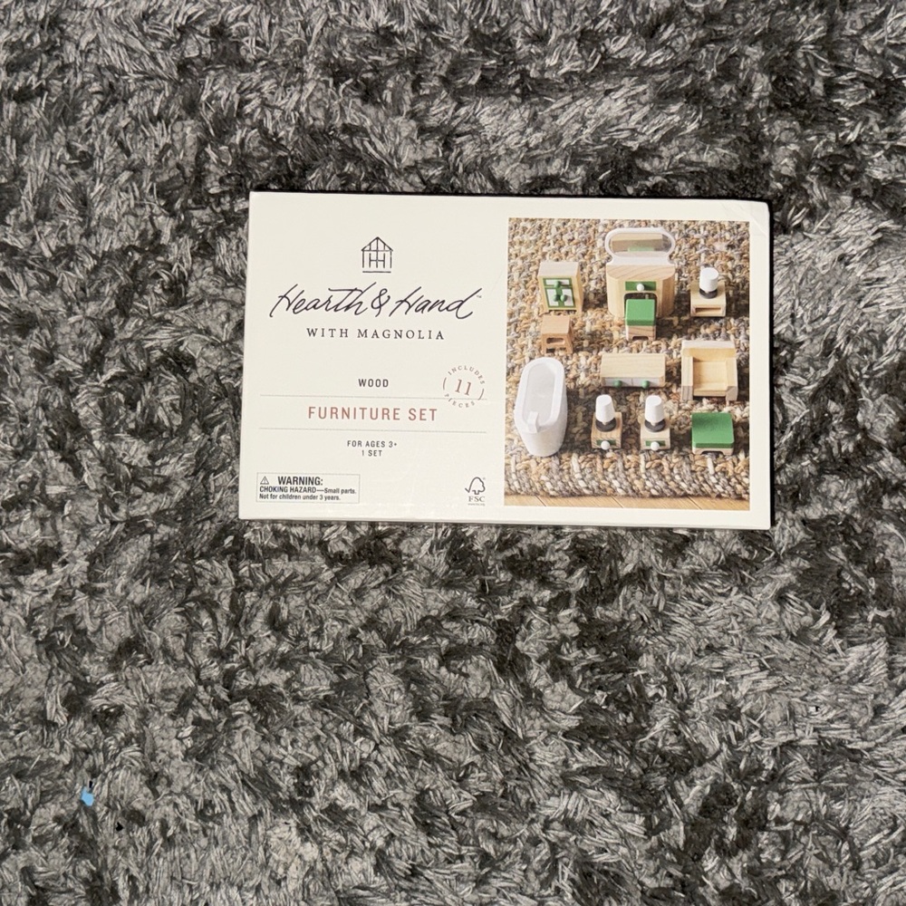 Hearth & Hand Dollhouse Furniture Set - Green and White